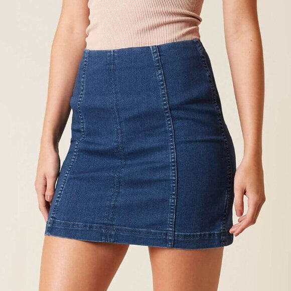 Free People Modern Femme Denim Mini Skirt Womens 6 Blue Back Zip Stretch Short - Picture 1 of 9